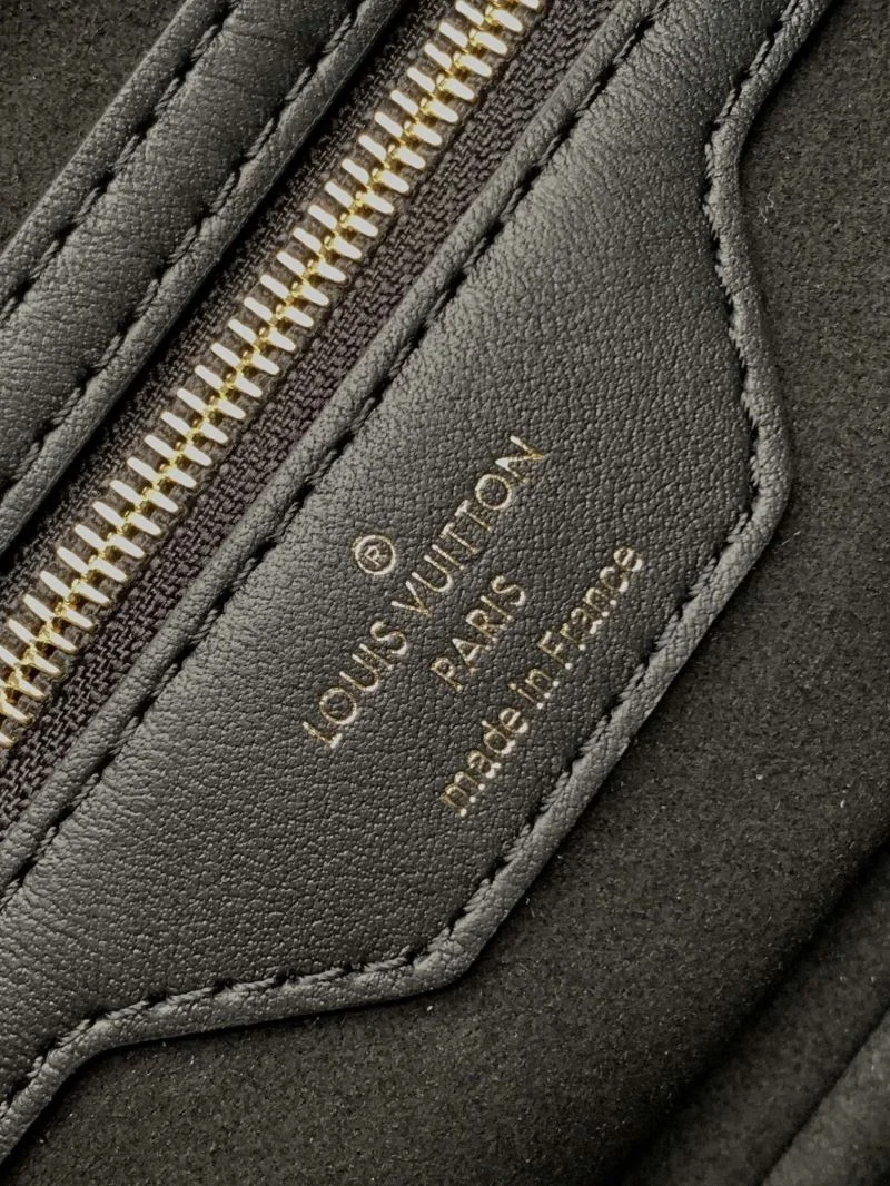 Louis Vuitton Hobo Bags DailyWear 42877