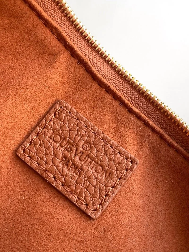 Louis Vuitton Hobo Bags Cozy 42870