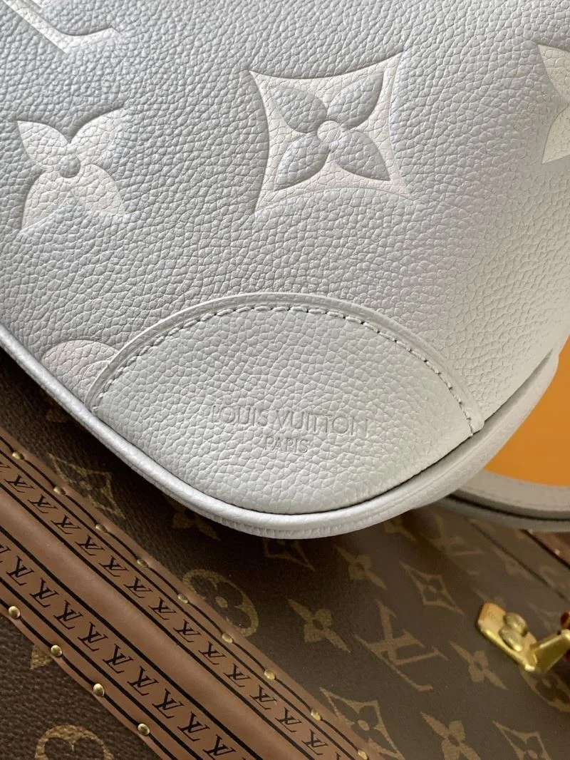 Vibrant Louis Vuitton Hobo Bags 42869