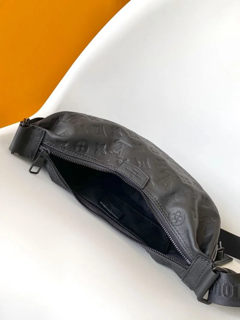Louis Vuitton Hobo Bags Minimalist 42864