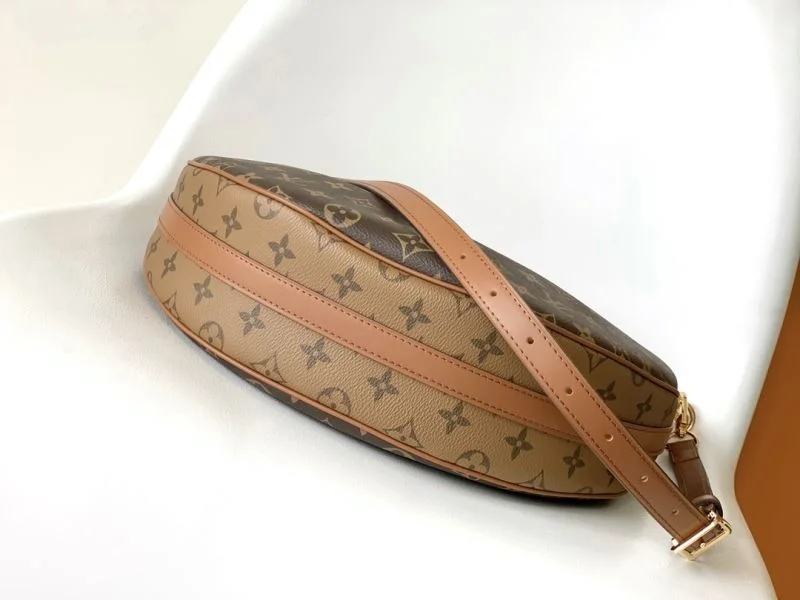 Louis Vuitton Hobo Bags FashionForward 42871