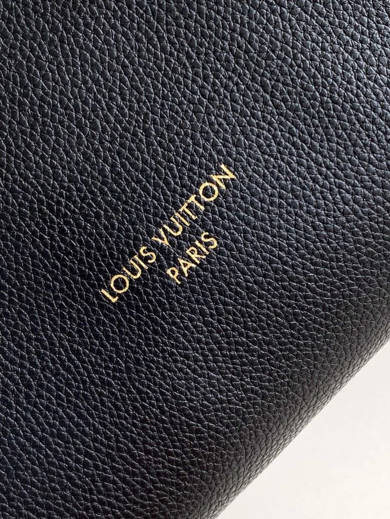 Louis Vuitton Hobo Bags Stylish 42865