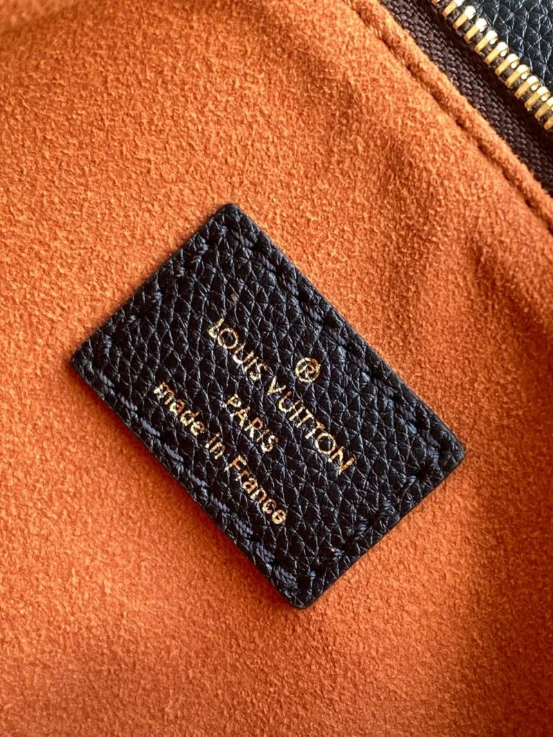 Soft Louis Vuitton Hobo Bags 42957