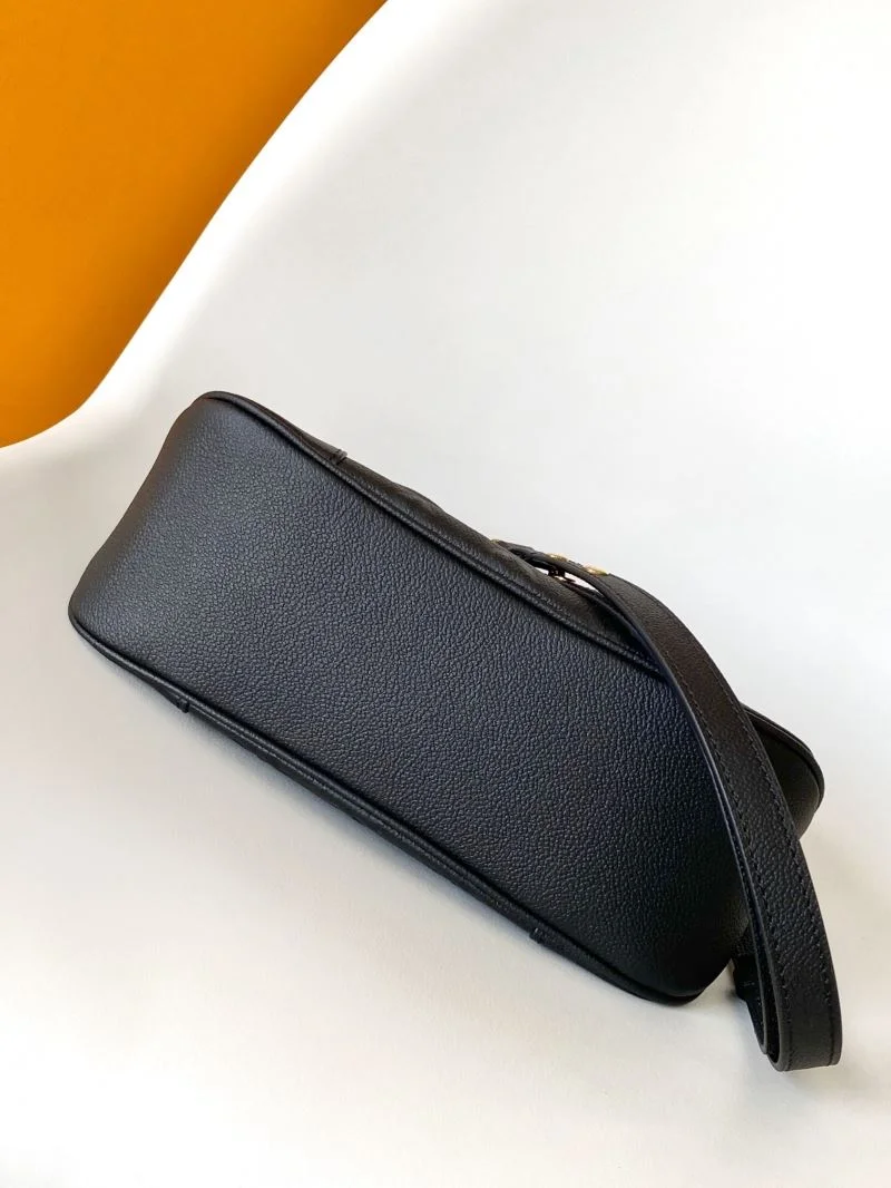 Louis Vuitton Hobo Bags AllSeason 42878