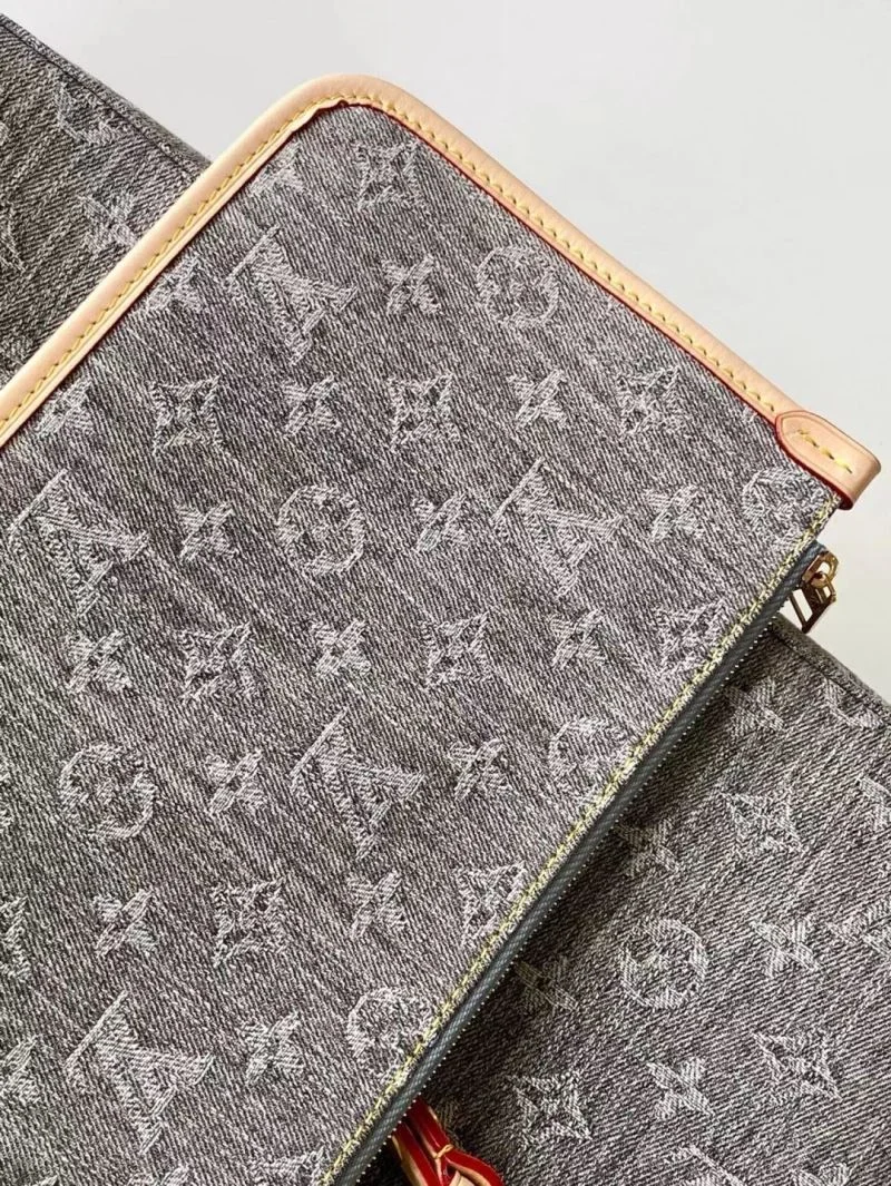 SportInspired Louis Vuitton Hobo Bags 42938