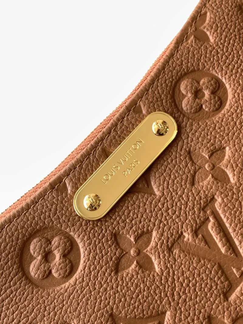 UrbanChic Louis Vuitton Hobo Bags 41969