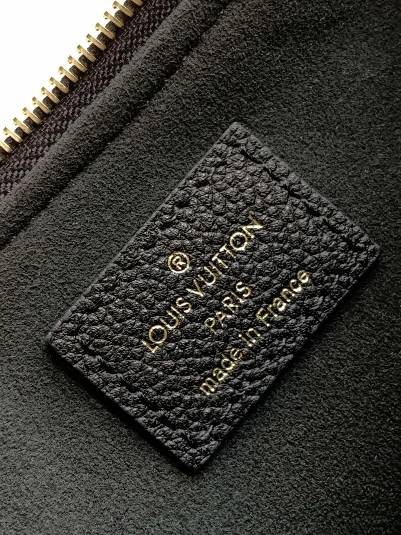 Versatile Louis Vuitton Hobo Bags 41965