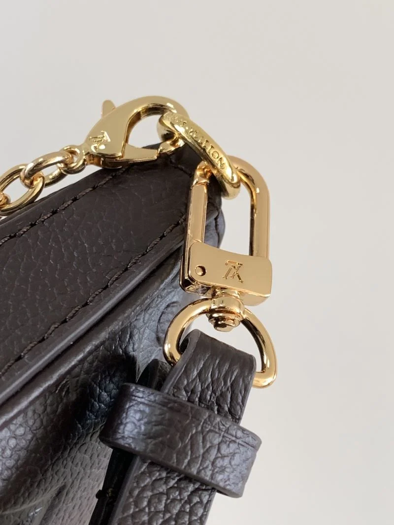 Louis Vuitton Hobo Bags TechFriendly 41961