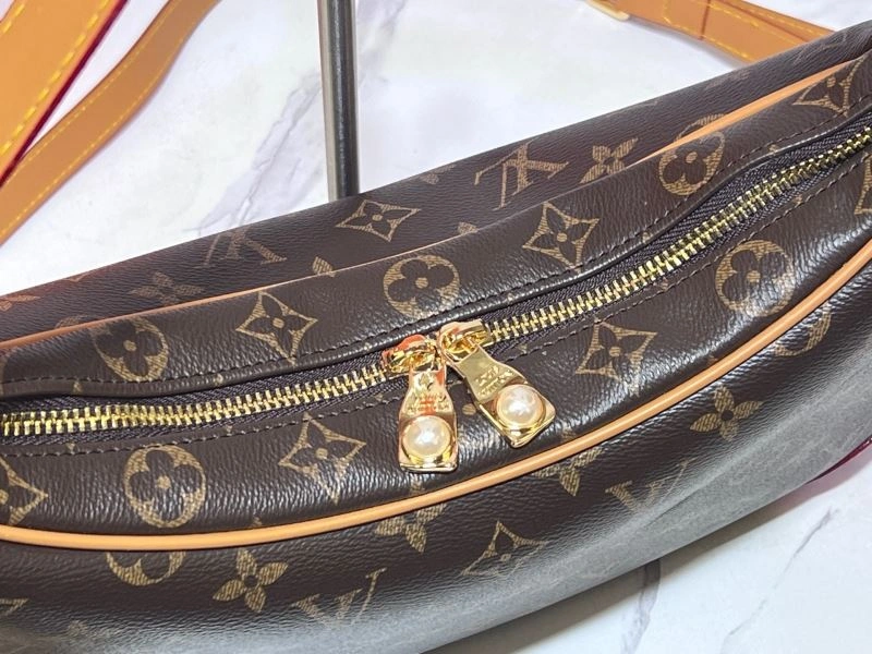 Louis Vuitton Hobo Bags Breathable 80229