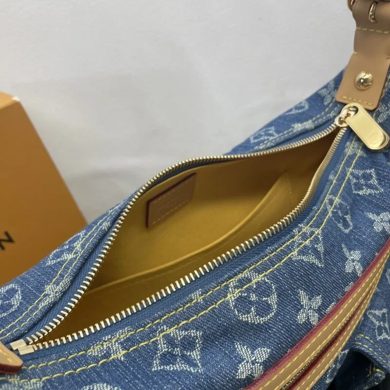 Unique Louis Vuitton Hobo Bags 41791