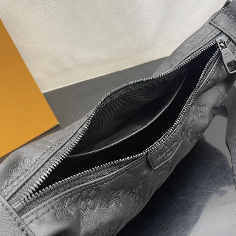 RelaxedFit Louis Vuitton Hobo Bags 41797