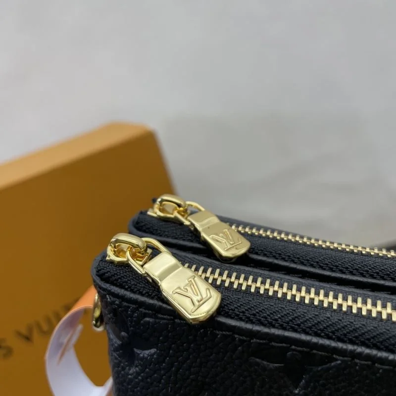 Louis Vuitton Hobo Bags EyeCatching 41789
