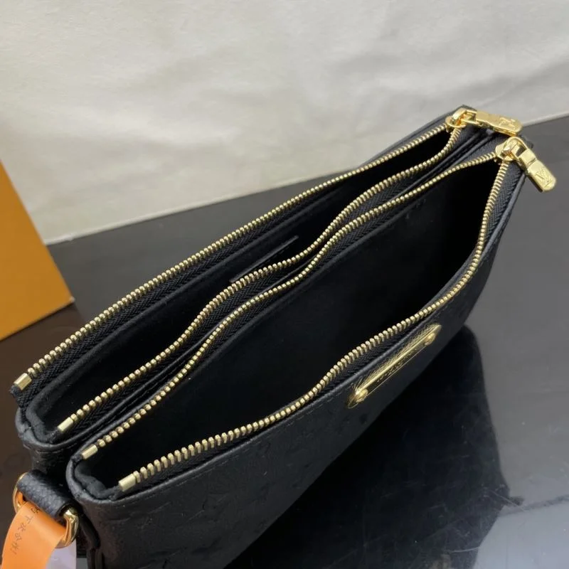 Louis Vuitton Hobo Bags EyeCatching 41789
