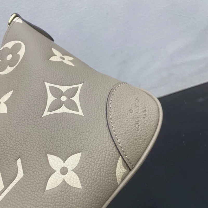 Durable Louis Vuitton Hobo Bags 41870