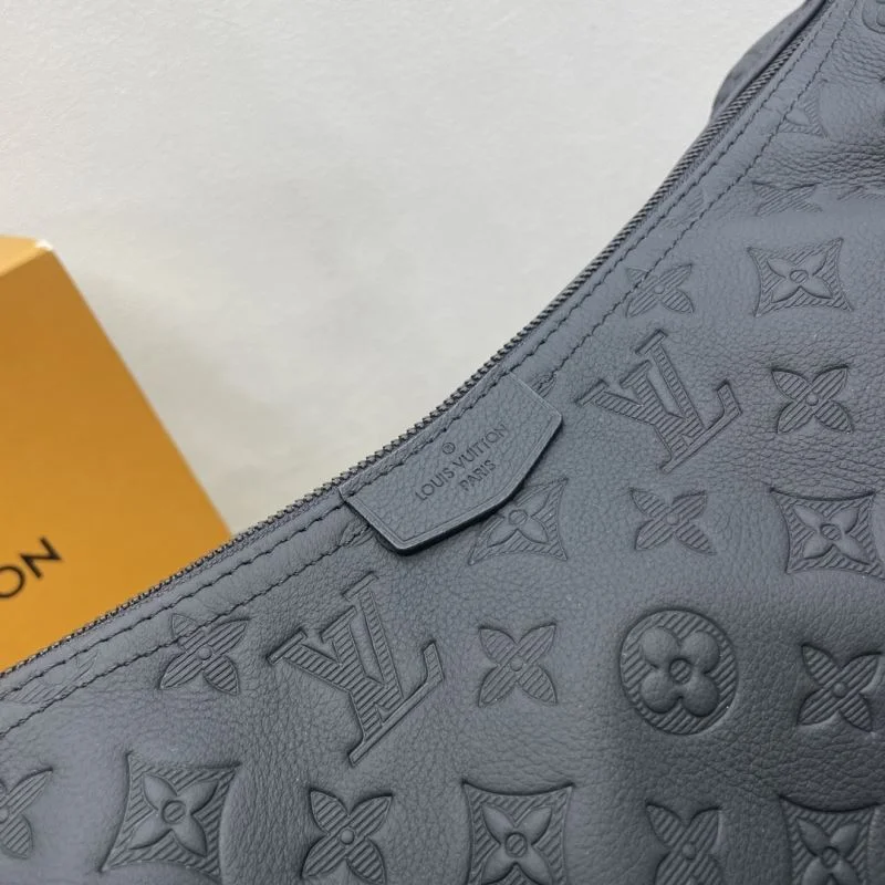 Bold Louis Vuitton Hobo Bags 41813