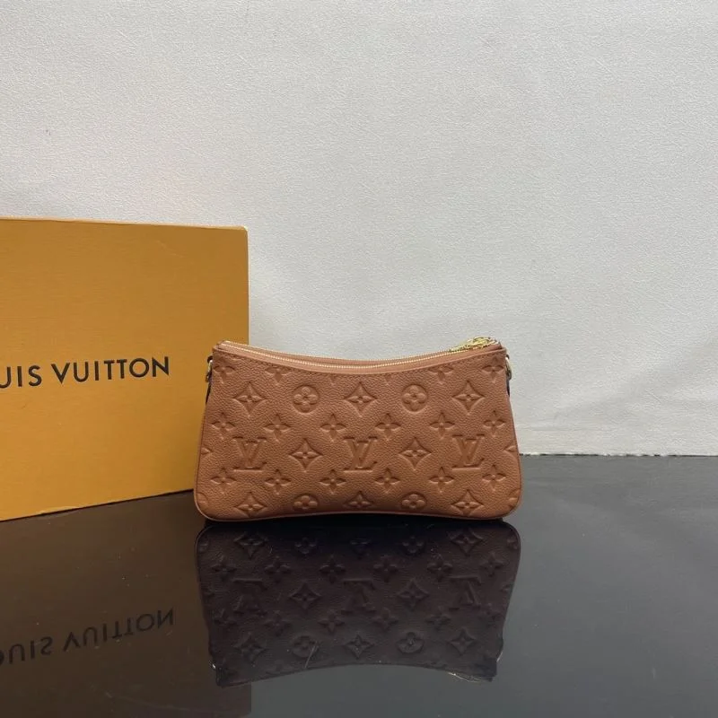 Louis Vuitton Hobo Bags FreshLook 41781