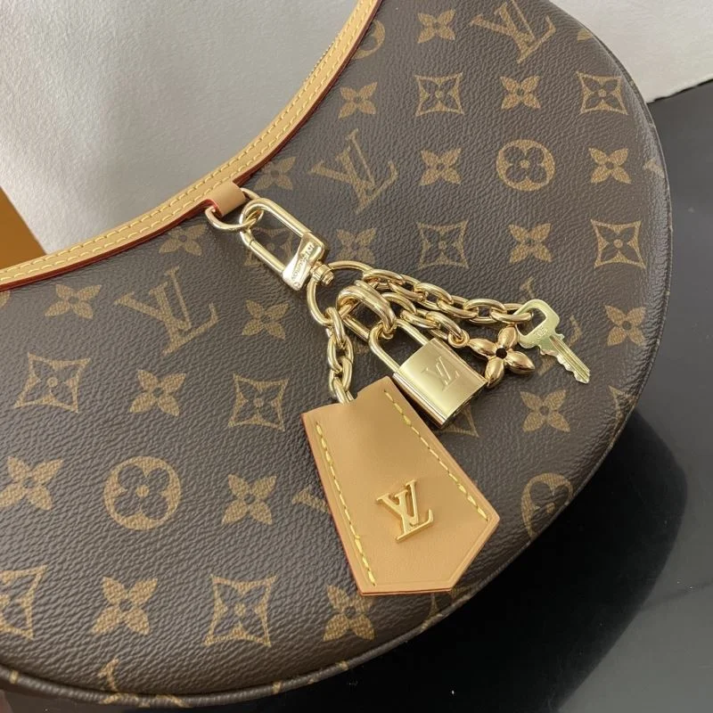 EyeCatching Louis Vuitton Hobo Bags 41812