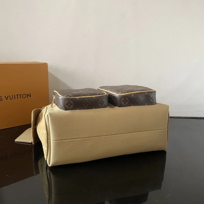 Louis Vuitton Hobo Bags Classic 41632