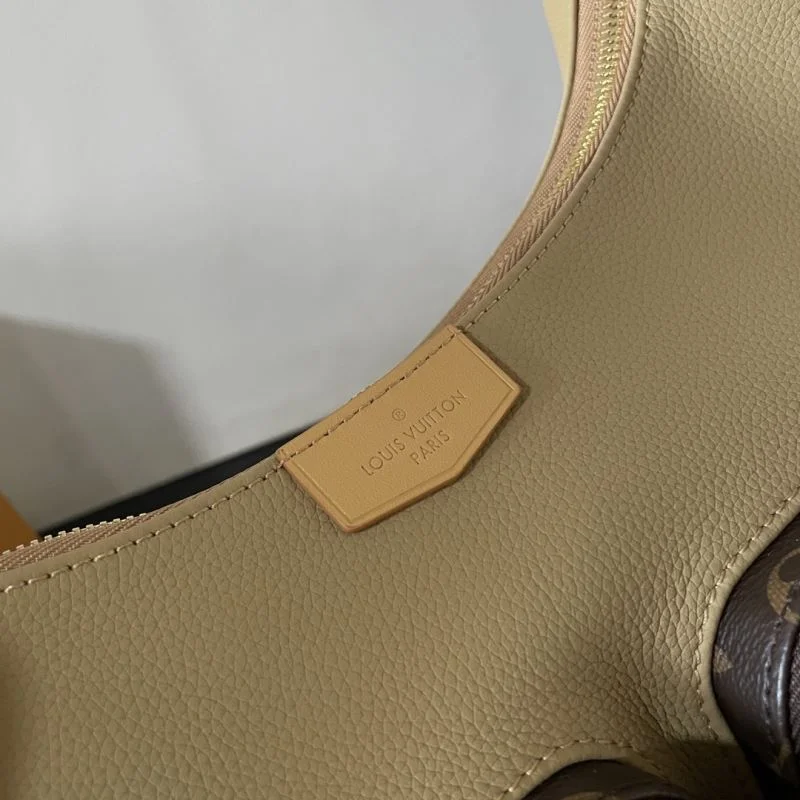Louis Vuitton Hobo Bags Classic 41632