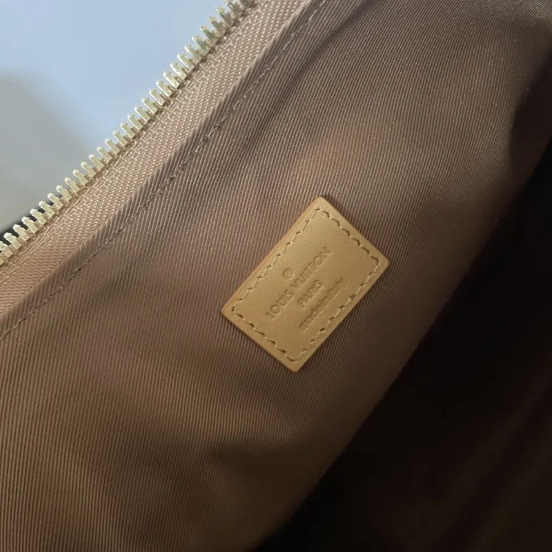 Louis Vuitton Hobo Bags Classic 41632