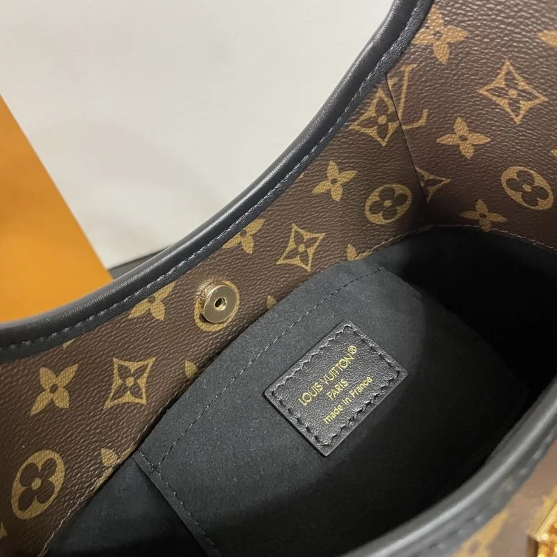 Louis Vuitton Hobo Bags OnTrend 41586