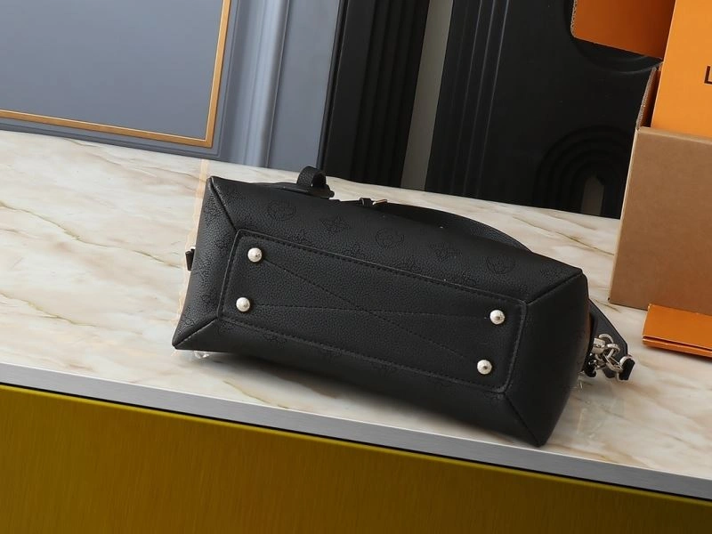 Louis Vuitton Hobo Bags TechFriendly 88619