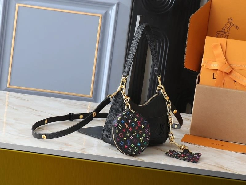 Sustainable Louis Vuitton Hobo Bags 88607