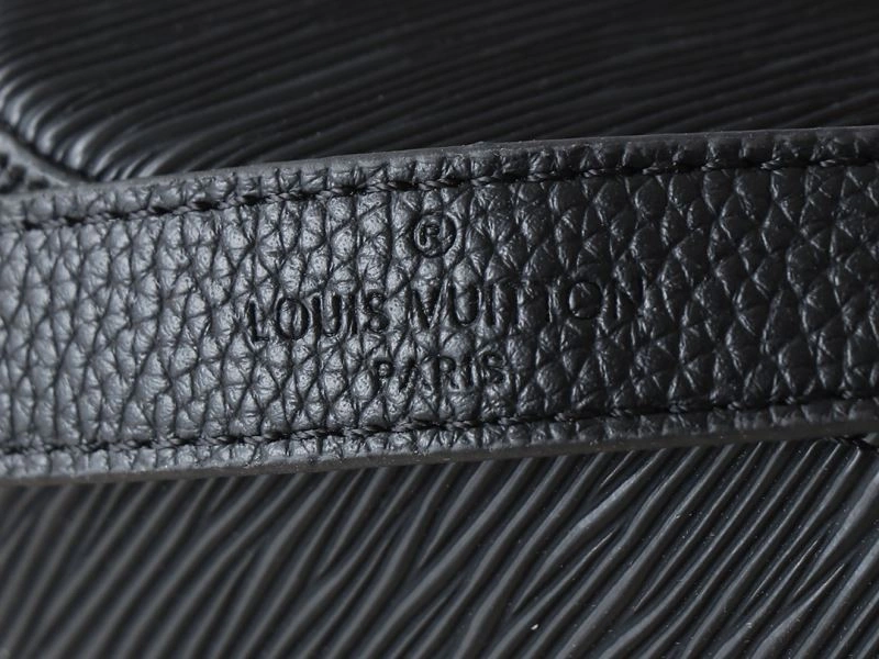 Sustainable Louis Vuitton Hobo Bags 88607