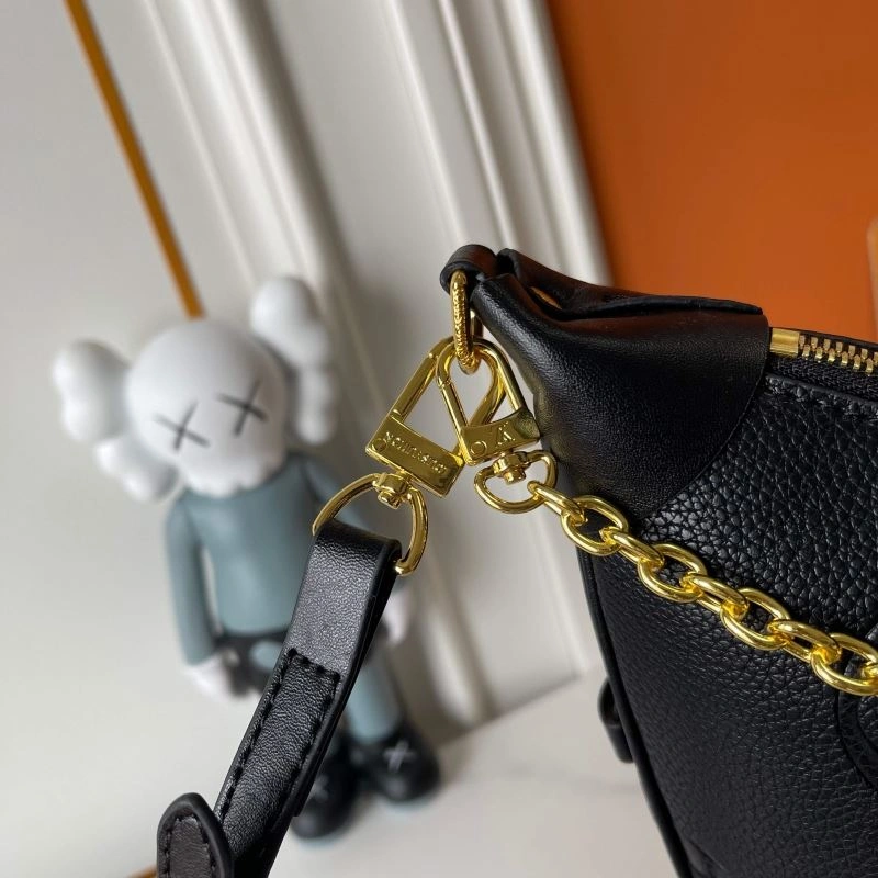 Louis Vuitton Hobo Bags Elegant 88647
