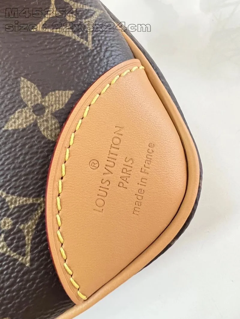 Louis Vuitton Hobo Bags FashionForward 41198