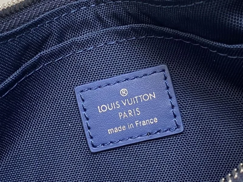 Louis Vuitton Hobo Bags Snug 41204