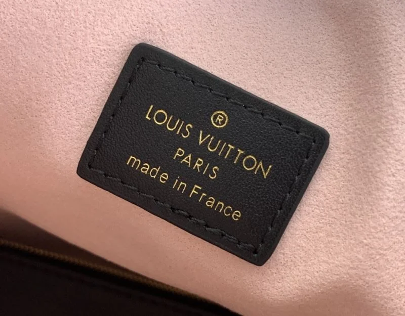 Louis Vuitton Hobo Bags SunProtective 41199