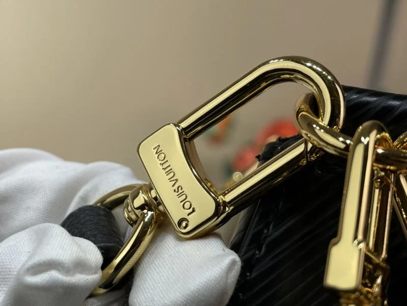 Louis Vuitton Hobo Bags SportInspired 40592