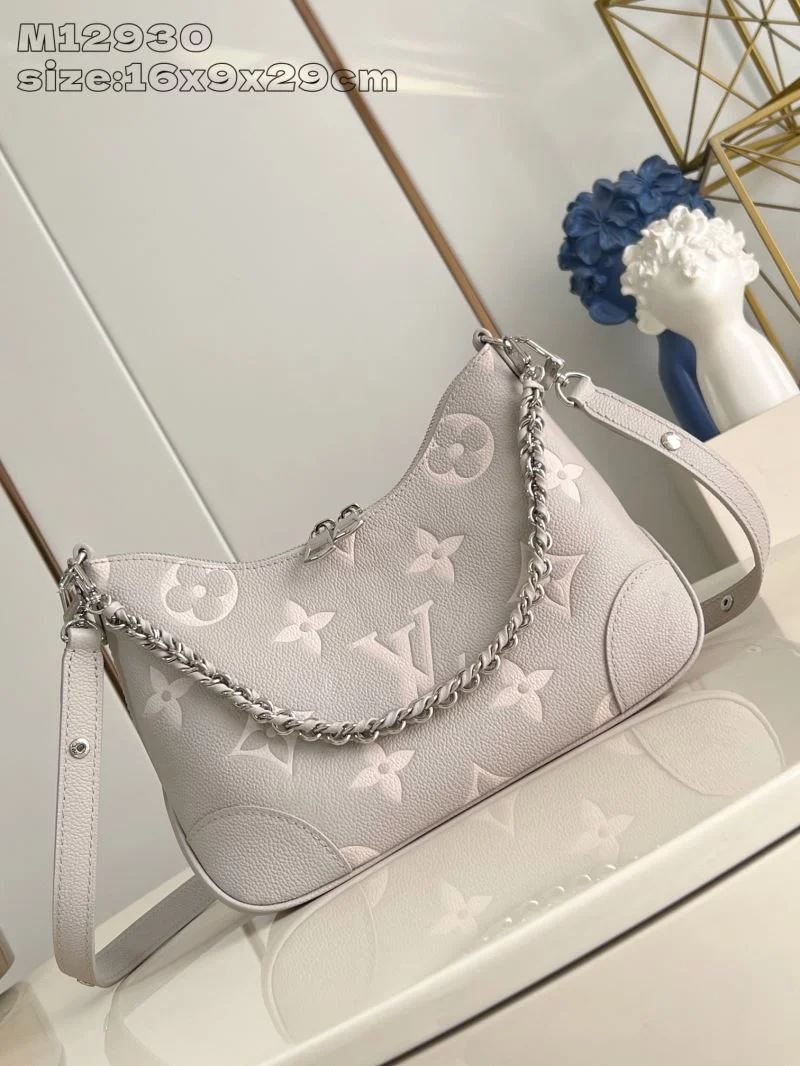 WaterResistant Louis Vuitton Hobo Bags 40600