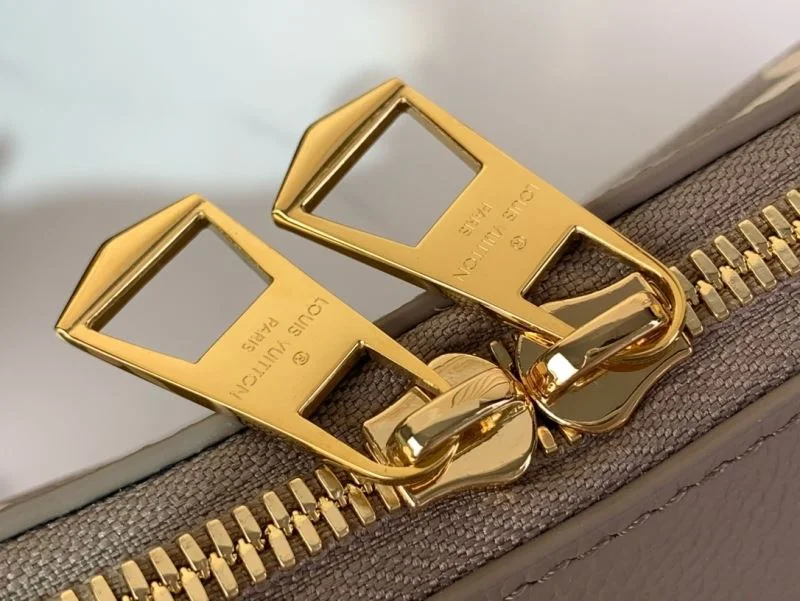 Louis Vuitton Hobo Bags Original 40569