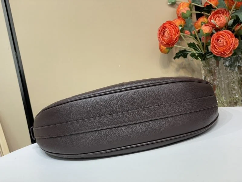Minimalist Louis Vuitton Hobo Bags 40564