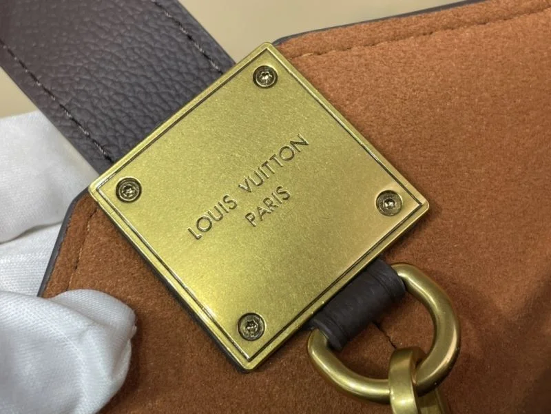 Louis Vuitton Hobo Bags Attractive 40601