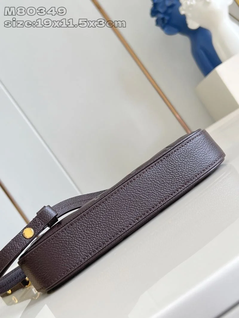 Louis Vuitton Hobo Bags Minimalist 40552