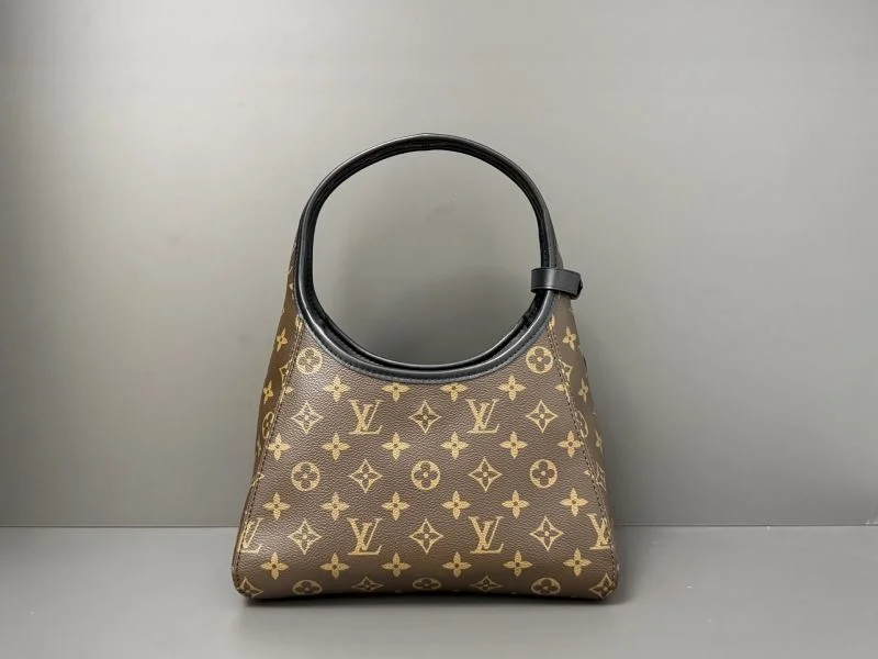 Louis Vuitton Hobo Bags Sleek 40554