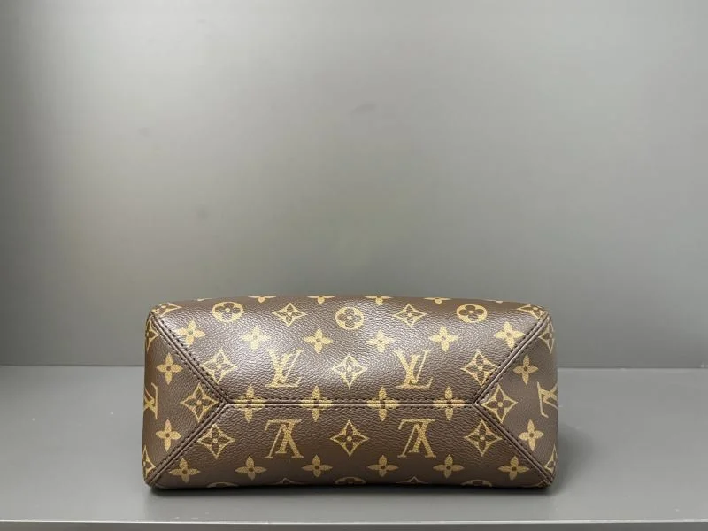 Louis Vuitton Hobo Bags Sleek 40554
