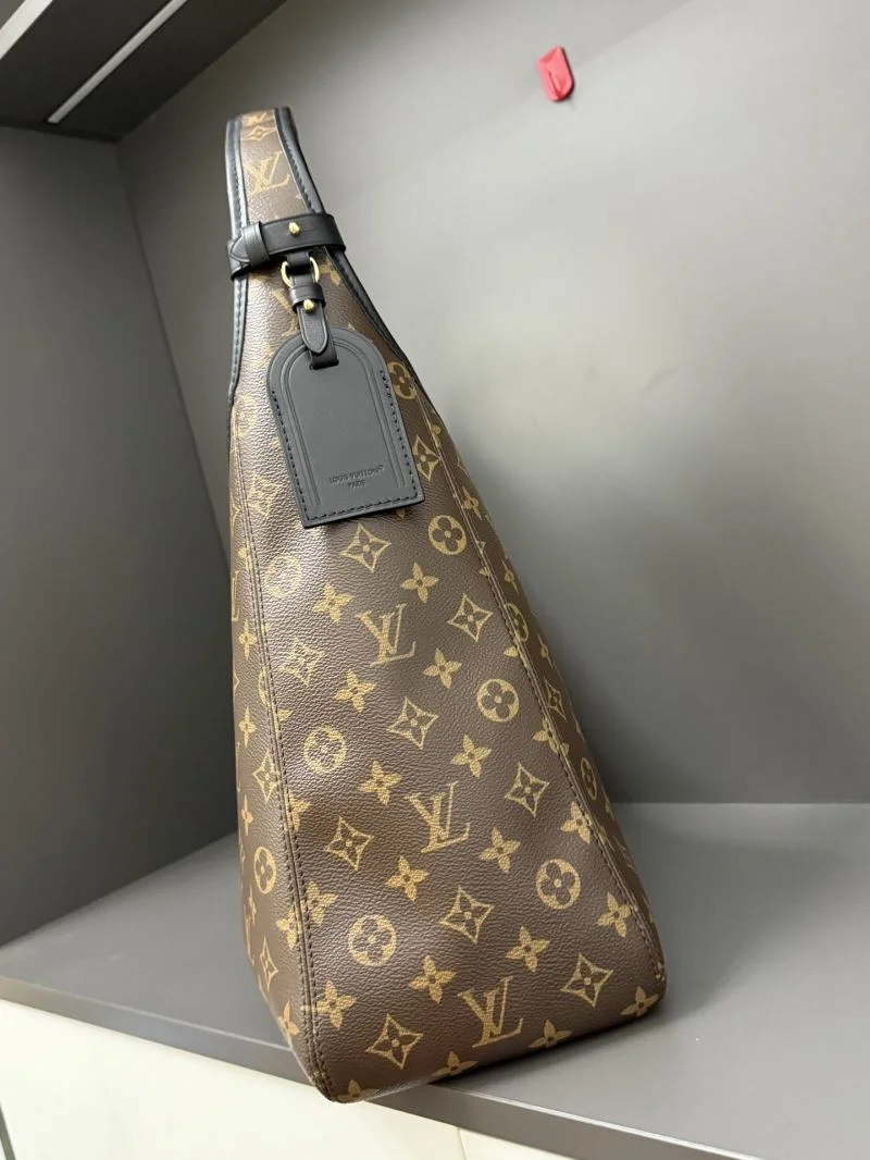 Louis Vuitton Hobo Bags Sustainable 40559
