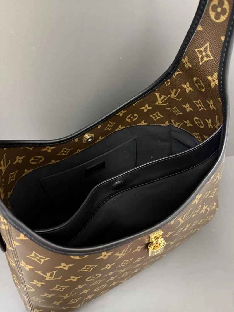 Louis Vuitton Hobo Bags Sustainable 40559