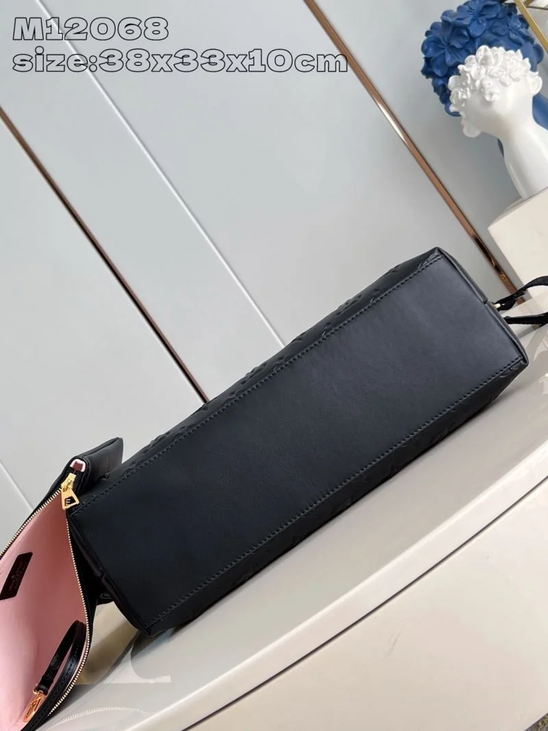 Louis Vuitton Hobo Bags Sleek 49256