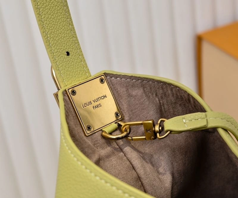 Thermal Louis Vuitton Hobo Bags 79851