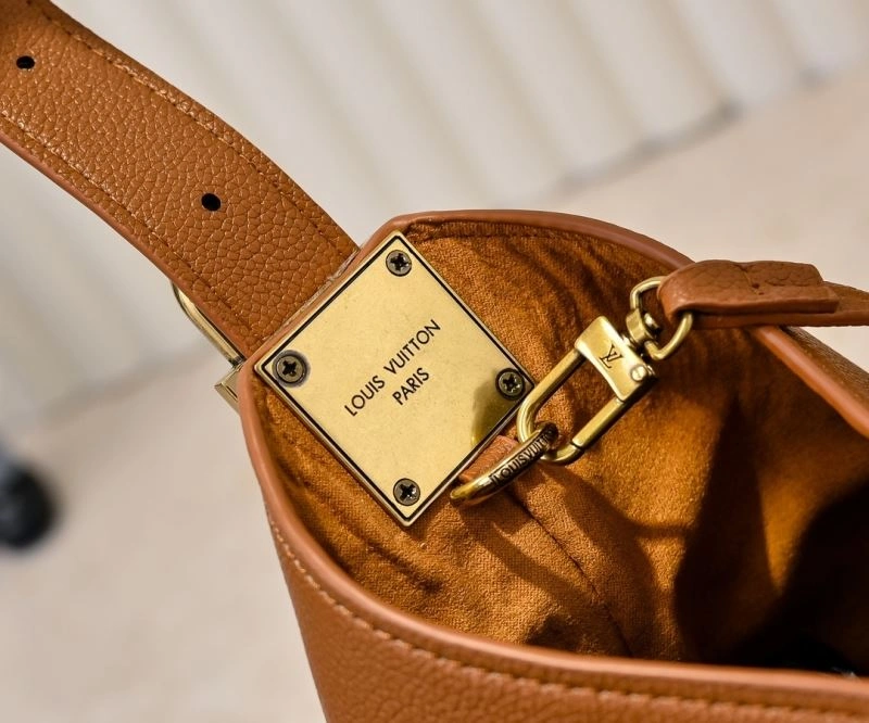 Louis Vuitton Hobo Bags Colorful 79824