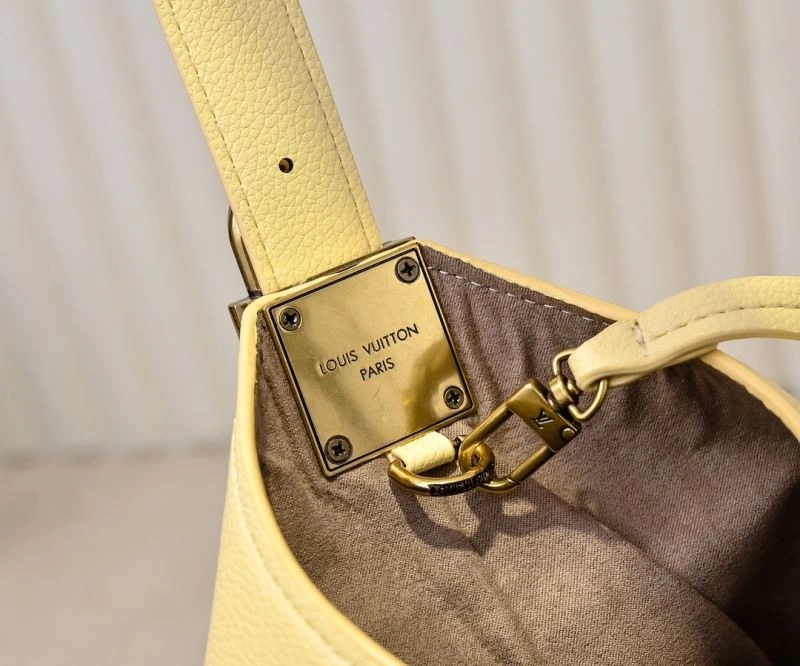Effortless Louis Vuitton Hobo Bags 79830