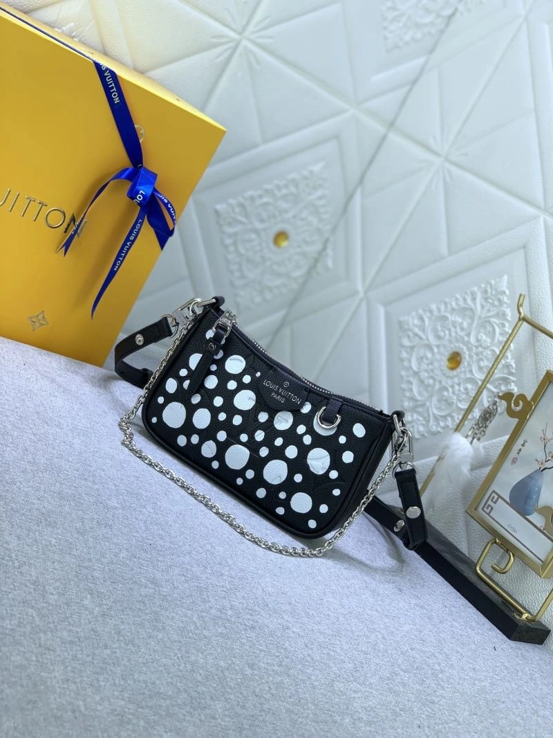 Louis Vuitton Hobo Bags Sporty 79819