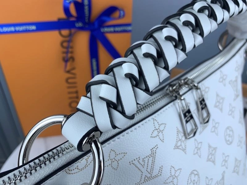 Louis Vuitton Hobo Bags WaterResistant 79815