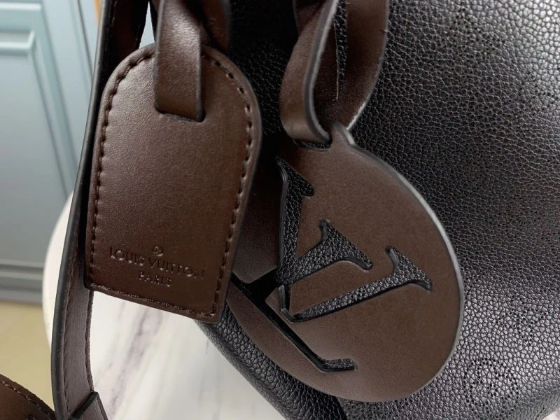 Louis Vuitton Hobo Bags UrbanStyle 79813