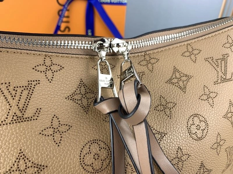 Louis Vuitton Hobo Bags Breathable 79811